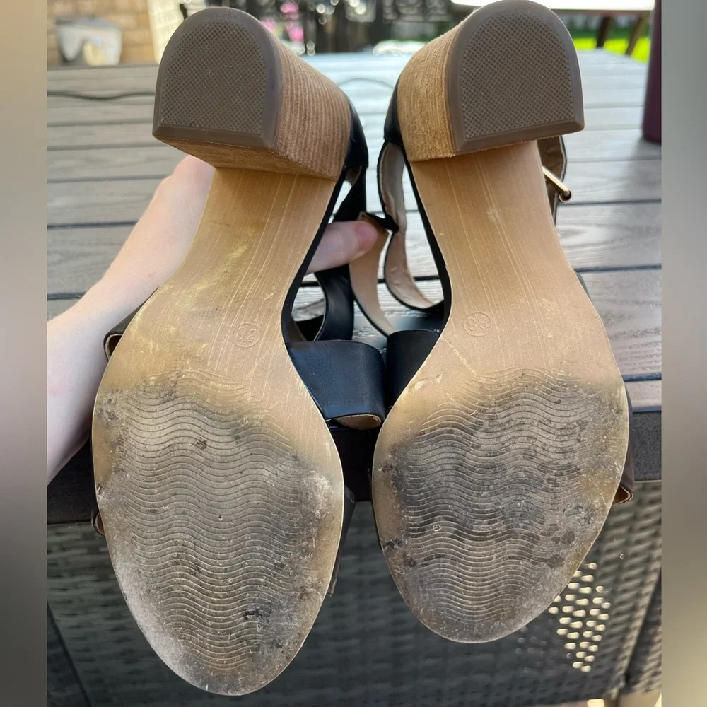 Black leather Steve Madden Sandals Chunk Heels - Size 8 - Picture 2 of 5